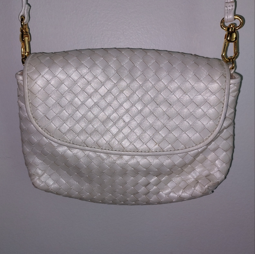 Pearl white Ganson crossbody